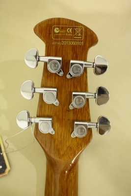 กีต้าร์โปร่งหลังเต่าไฟฟ้าฉลุ Vivid 38 นิ้ว รุ่น OV-53C สีไม้ ของใหม่ หน้าเงาสวยมาก