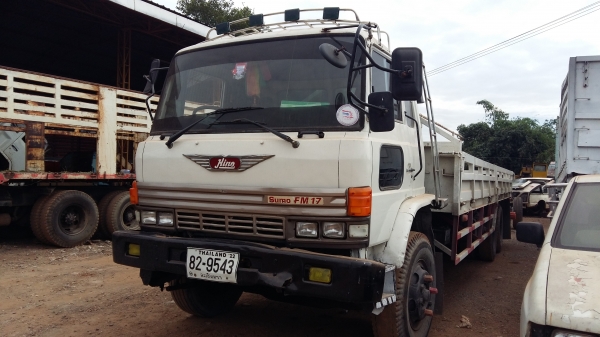 ขายด่วน10ล้อHINO เพลาเดียวช่วงยาว จิฟฟี่พาวเวอร์เครื่องEH700