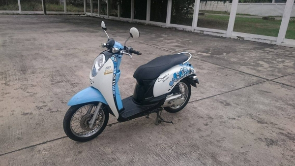 scoopy i รถสวย สภาพดี พร้อมใช้งาน