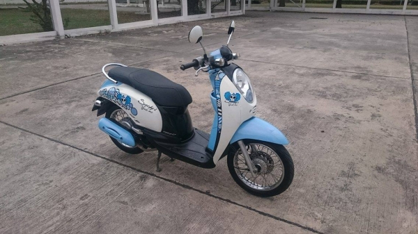 scoopy i รถสวย สภาพดี พร้อมใช้งาน