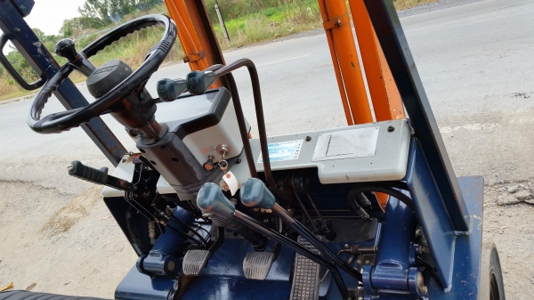 ขายด่วนรถยก TOYOTA 5FGยก2.0ตันเสาสูง3เมตรยางตัน4เส้นสวยๆรถนอกนำเข้ายังไม่เคยใช้งานในเมืองไทยเลย=รุ่นใหม่