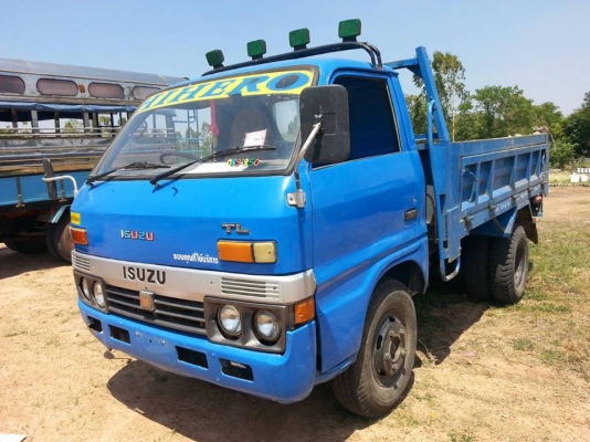 ขายดั้ม3คิว เครื่อง85แรง เครื่องดีแคชซีสวย สภาพพร้อมใช้งาน เอกสารพร้อมโอน สนใจโทร 090-8588220คุณนะ 093-3258446คุณบิว หรือเข้าดูสินค้าอื่นๆได้ที่ www.truck.in.th/498 หรือเพจFacebook ณรงค์ ซื้อขายรถมือสอง (เว็บไซต์ส่วนตัว) หรือFacebook ตลาดรถมือสอง คุณนะ ขายดั้ม3คิว เครื่อง85แรง เครื่องดีแคชซีสวย สภาพพร้อมใช้งาน เอกสารพร้อมโอน สนใจโทร 090-8588220คุณนะ 093-3258446คุณบิว หรือเข้าดูสินค้าอื่นๆได้ที่ www.truck.in.th/498 หรือเพจFacebook ณรงค์ ซื้อขายรถมือสอง (เว็บไซต์ส่วนตัว) หรือFacebook ตลาดรถมือสอง คุณนะ