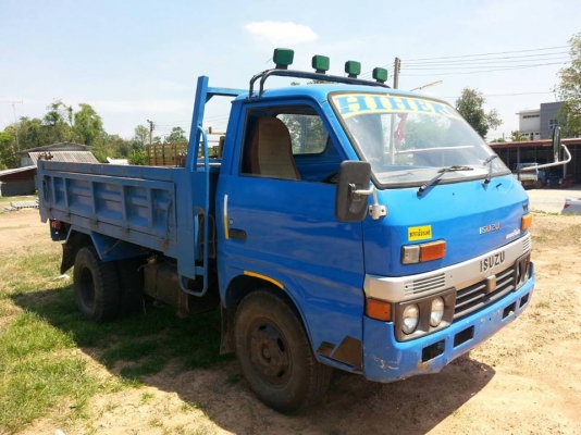 ขายดั้ม3คิว เครื่อง85แรง เครื่องดีแคชซีสวย สภาพพร้อมใช้งาน เอกสารพร้อมโอน สนใจโทร 090-8588220คุณนะ 093-3258446คุณบิว หรือเข้าดูสินค้าอื่นๆได้ที่ www.truck.in.th/498 หรือเพจFacebook ณรงค์ ซื้อขายรถมือสอง (เว็บไซต์ส่วนตัว) หรือFacebook ตลาดรถมือสอง คุณนะ