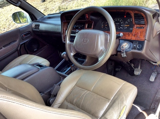 TOYOTA GRAND WAGON ปี 2003