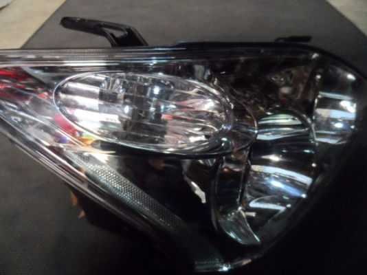 ขาย ไฟหน้ารถยนต์มือสอง ซีนอน xenon ครบชุด ตัวสอง 2 โตโยต้า แฮริเออร์ TOYOTA Harrier ของแท้นำเข้าจากญี่ปุ่น