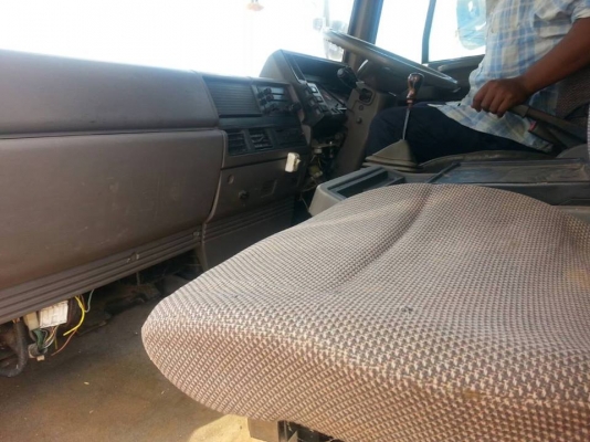 ขายดั้มร็อกกี้ 195แรง พ.เพาเวอร์ เบรกทิฟฟี่ เครื่องดีแคชซีสวย แอร์เย็น สภาพพร้อมใช้งาน เอกสารพร้อมโอน สนใจโทร 090-8588220คุณนะ 093-3258446คุณบิว หรือเข้าดูสินค้าอื่นๆได้ที่ www.truck.in.th/498 หรือเพจFacebook ณรงค์ ซื้อขายรถมือสอง (เว็บไซต์ส่วนตัว) หรือFa