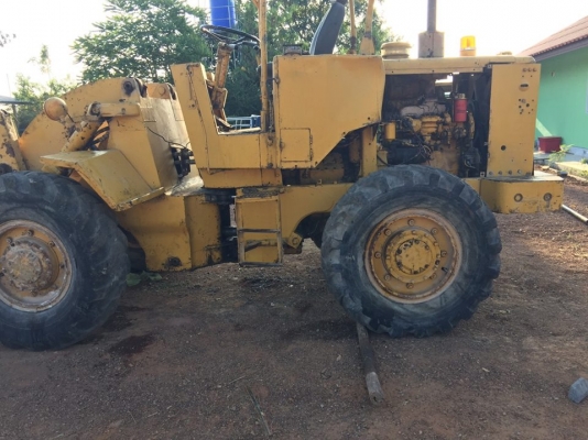 ต้องการขายรถตักล้อยาง CAT920