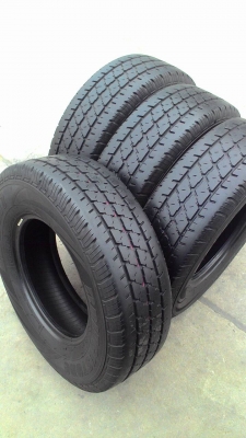 195R14 BRIDGESTONE LEO 677 ชุด 4 เส้น tel.081-427-3941 ไอดีไลน์ autobot107 195R14 BRIDGESTONE LEO 677 ชุด 4 เส้น tel.081-427-3941 ไอดีไลน์ autobot107