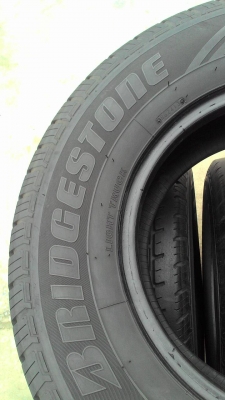 195R14 BRIDGESTONE LEO 677 ชุด 4 เส้น tel.081-427-3941 ไอดีไลน์ autobot107 195R14 BRIDGESTONE LEO 677 ชุด 4 เส้น tel.081-427-3941 ไอดีไลน์ autobot107