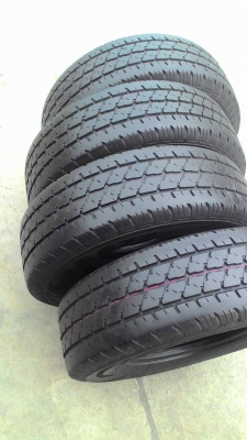 195R14 BRIDGESTONE LEO 677 ชุด 4 เส้น tel.081-427-3941 ไอดีไลน์ autobot107 195R14 BRIDGESTONE LEO 677 ชุด 4 เส้น tel.081-427-3941 ไอดีไลน์ autobot107