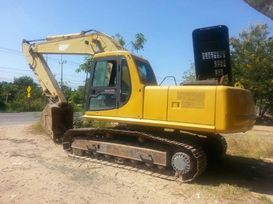 ขายแบคโค KOMATSU PC200-6 เครื่องเดิมปั้มเดิม เอวแน่น ทำงานเร็ว แอร์เย็น เอกสารเล่มทะเบียนพร้อมโอน สนใจโทร 090-8588220คุณนะ 093-3258446คุณบิว หรือเข้าดูสินค้าอื่นๆได้ที่ www.truck.in.th/498 หรือเพจFacebook ณรงค์ ซื้อขายรถมือสอง (เว็บไซต์ส่วนตัว) หรือFacebo