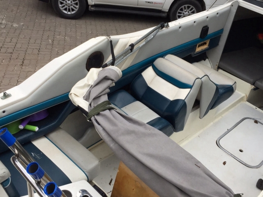 ปิคการขายครับ    เปิดกรุ  เรือBayliner Capri มีเคบิ้น ขนาด20ฟุต เทรเลอร์นอก.เครื่องยามาฮ่า140 สองจังหวะออกห้างวัชรมารีน ใช้งานไม่ถึง100ชม...ราคา295000