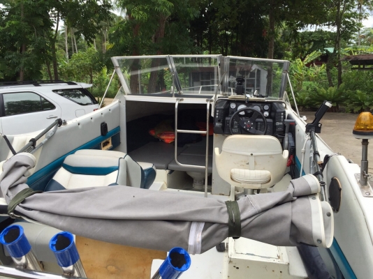 ปิคการขายครับ    เปิดกรุ  เรือBayliner Capri มีเคบิ้น ขนาด20ฟุต เทรเลอร์นอก.เครื่องยามาฮ่า140 สองจังหวะออกห้างวัชรมารีน ใช้งานไม่ถึง100ชม...ราคา295000