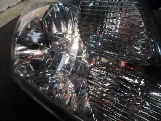 ขาย ไฟหน้ารถยนต์มือสอง โตโยต้า แกรนเวีย TOYOTA Grandvia ของแท้นำเข้าจากญี่ปุ่น