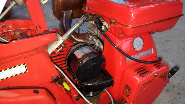 รถพรวนดิน เบนชิล 4 จังหวะ รหัสสินค้า u - 6 พร้อมใช้งาน