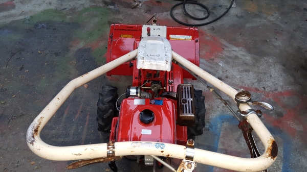 รถพรวนดิน เบนชิล 4 จังหวะ รหัสสินค้า u - 6 พร้อมใช้งาน