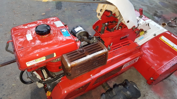 รถพรวนดิน เบนชิล 4 จังหวะ รหัสสินค้า u - 6 พร้อมใช้งาน