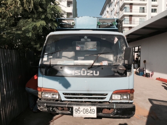 ขายรถหก120แรงม้ารถห้างยางดีหกเส้นไม่ดรั้ม