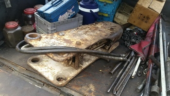 อันนี้จัดส่งไปใช้ที่ สมุทรปราการครับ หัวเจาะ หัวกระแทก เบรคเกอรื สำหรับ รถขุด แบคโฮ เล็ก ขอบคุณครับ