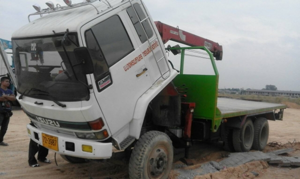 มาแบบคู่ 2คัน 6ล้อเเละ10ล้อ หกล้อ ฮีโน่ FD1J240แรง~สิบล้อ อีซูซุJCM175เพา UNiC 3ตัน~3.5ตัน ท้องวี้ 3ปอก 2ชัก ช่วงยาว5.50ม~6.50ม สภาพดีพร้อมใช้ ทะเบียนพร้อมโอน ขายราคาเท่ากัน ครัช