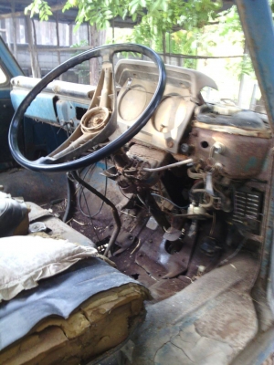 ขายรถหกล้อโตโยต้ามีทะเบียน โทร 081-8857576