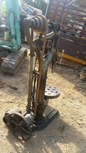 เพิ่งออกจากตู้มาเลยครับ สว่าน แท่นเจาะ รุ่นคลาสสิค ไฟญี่ปุ่น ประหยัดไฟ เพิ่งออกจากตู้มาเลยครับ สว่าน แท่นเจาะ รุ่นคลาสสิค ไฟญี่ปุ่น ประหยัดไฟ