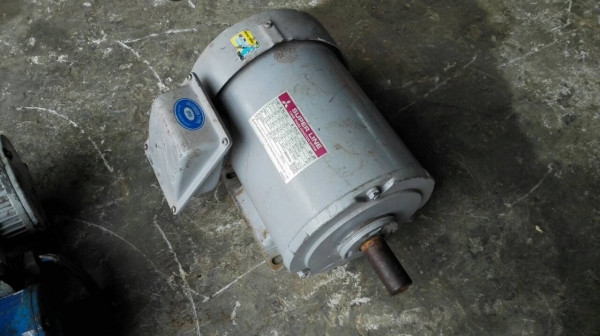 Sell>> มอเตอร์ Mitsubishi 1 HP. 6 POLE 940 RPM. 380V. รอบช้า สภาพสวย สด เดิม วิ่งเงียบพร้อมใช้งาน