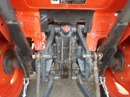 คูโบต้า L3608 4 WD พร้อมใบมีดตราช้าง ทำงาน 725 ชั่วโมง เล่มพร้อม จด ธ.ค.2556