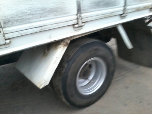 ขาย6ล้อISUZU FRR210 หัวตึกยูโร3 กระบะพร้อมคอกยาว5.50เมตรจดปี52 ขาย6ล้อISUZU FRR210 หัวตึกยูโร3 กระบะพร้อมคอกยาว5.50เมตรจดปี52