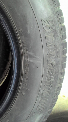 215/70R15 BRIDGESTONE R623 มี 3 เส้น ปี2013 tel.081-427-3941 ไอดีไลน์ autobot107 215/70R15 BRIDGESTONE R623 มี 3 เส้น ปี2013 tel.081-427-3941 ไอดีไลน์ autobot107