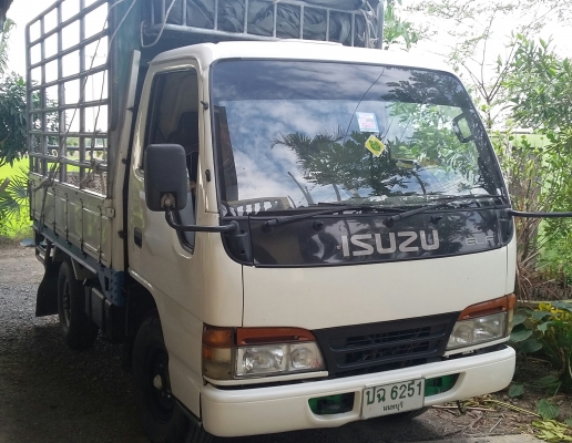 ขาย 4 ล้อNKR ป้ายเล็กไม่ติดเวลาหัวทรงสูง แหนบหน้า-หลัง สวยๆขับสบายแอร์หนาว