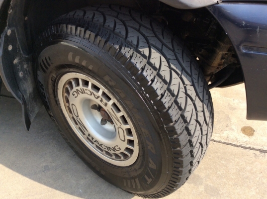 ขายรถกระบะมือเดียว มิตซู สตราด้าแคป 2.8 GLX 4WD ปี97 เครื่อง 2.8 เกียร์ธรรมดา พร้อมเกียร์4WD เพาเวอร์ กระจกไฟฟ้า เซ็นทรัลล็อก ภายในสวยๆเบาะสวยสะอาดแอร์หนาว ตัวถังสวยเดิมๆไม่มีชนสีบางๆเดิมทั้งคันห้องเครื่องเดิมๆคัสซีดี แม็กOZ ขอบ15"ยางสวย รถสวยเดิมๆทั ขายรถกระบะมือเดียว มิตซู สตราด้าแคป 2.8 GLX 4WD ปี97 เครื่อง 2.8 เกียร์ธรรมดา พร้อมเกียร์4WD เพาเวอร์ กระจกไฟฟ้า เซ็นทรัลล็อก ภายในสวยๆเบาะสวยสะอาดแอร์หนาว ตัวถังสวยเดิมๆไม่มีชนสีบางๆเดิมทั้งคันห้องเครื่องเดิมๆคัสซีดี แม็กOZ ขอบ15"ยางสวย รถสวยเดิมๆทั