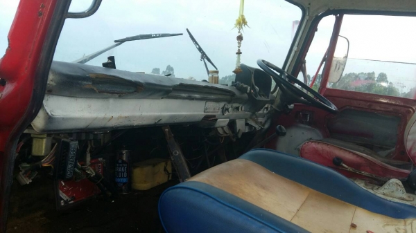 ขาย 285,000บ หกล้อ ฮีโน่ KT725 EH 700 ท้ายลาก หางพับไฮโลริส ขึ้นรถเกียวและแม็คโค PC 60 สภาพดีเดิมๆสวยพร้อมใช้ ทะเบียนพร้อมโอน