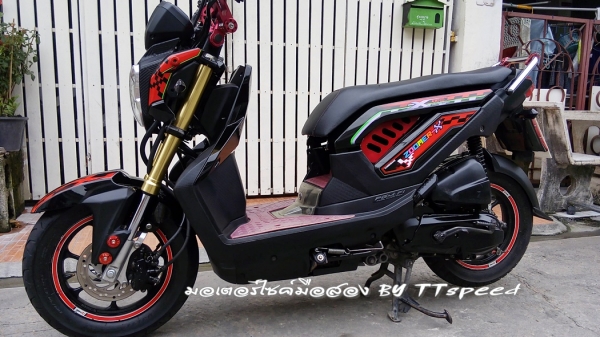Zoomer-x ตัว Top คอมบายเบรคจดปี 56 แต่งสวยรถมือเดียว