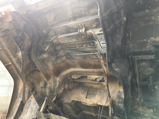 รถอีซูซุ 10 ล้อดั้ม FVZ 195 แรงม้า. ปี 39. สนใจติดต่อ 081 - 6079515 รถอีซูซุ 10 ล้อดั้ม FVZ 195 แรงม้า. ปี 39. สนใจติดต่อ 081 - 6079515