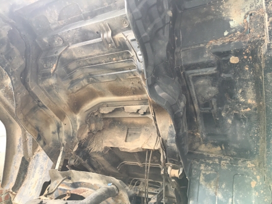 รถอีซูซุ 10 ล้อดั้ม FVZ 195 แรงม้า. ปี 39. สนใจติดต่อ 081 - 6079515 รถอีซูซุ 10 ล้อดั้ม FVZ 195 แรงม้า. ปี 39. สนใจติดต่อ 081 - 6079515