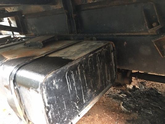 รถอีซูซุ 10 ล้อดั้ม FVZ 195 แรงม้า. ปี 39. สนใจติดต่อ 081 - 6079515 รถอีซูซุ 10 ล้อดั้ม FVZ 195 แรงม้า. ปี 39. สนใจติดต่อ 081 - 6079515