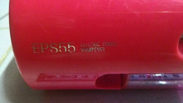 กบเหลาดินสอไฟฟ้า ตัวสีชมพู แค่เสียบดินสอเครื่องจะเหลาดินสอเอง