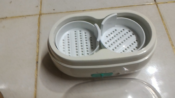 เครื่องสั่นล้างเครื่องประดับต่างๆ มีระดับการสั่นสองระดับ ล้างได้ทุกอย่างเช่น แว่นตา สร้อย แหวน นาฬิกา