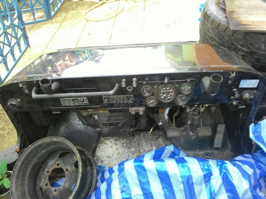 คอจิ้งหรีดจิ๊ปมิตซู