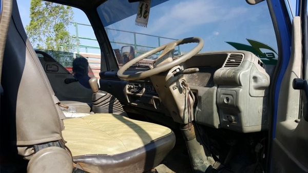 ขาย6ล้อดัมพ์เกษตร 4เมตร NPR120 Fหลัง เกียร์สโลว์กลาง แชชซีสวย แอร์เย็น สภาพสวยเดิม เครื่องดี ขาย6ล้อดัมพ์เกษตร 4เมตร NPR120 Fหลัง เกียร์สโลว์กลาง แชชซีสวย แอร์เย็น สภาพสวยเดิม เครื่องดี