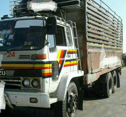 สิบล้อ อีซูซุ JCM 175เพาเดียว พ.เวอร์ ทิฟฟี ช่วงยาว6.20ม สภาพดีสวยเดิมๆกร้อมใช้ ทะเบียนภาษีเต็มปี59 พร้อมโอน