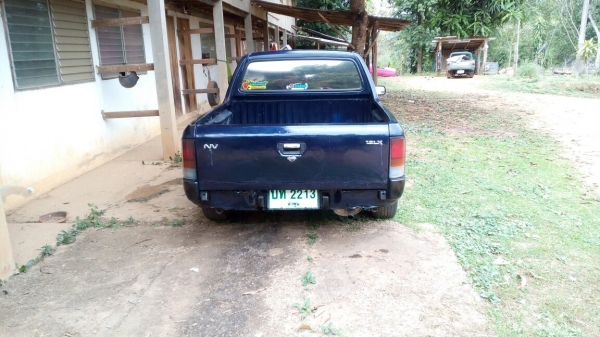 Nissan NV ปี37 Nissan NV ปี37