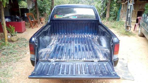 Nissan NV ปี37 Nissan NV ปี37