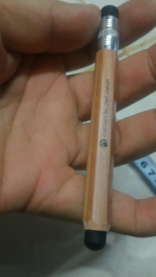 Touch Pencil อุปกรณ์แตะสัมผัสหน้าจอโทรศัพท์มือถือแทนการใช้นิ้วมือ ซึ่งบ้างที่นิ้วใหญ่ ( มี 30 อัน