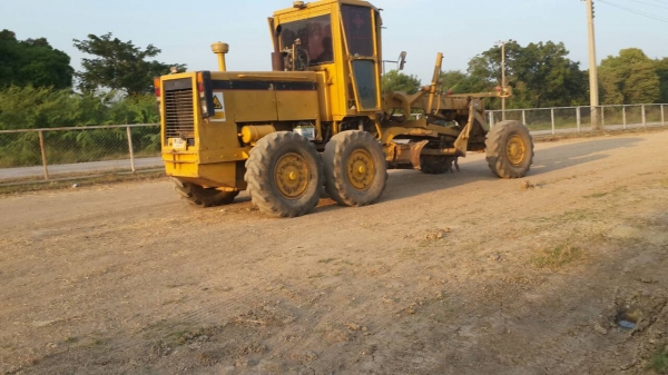 ขายรถเกรด MITSUBISHI MG300 เอกสารเล่มทะเบียน ราคา 900000