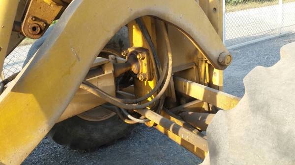 ขายรถเกรด MITSUBISHI MG300 เอกสารเล่มทะเบียน ราคา 900000