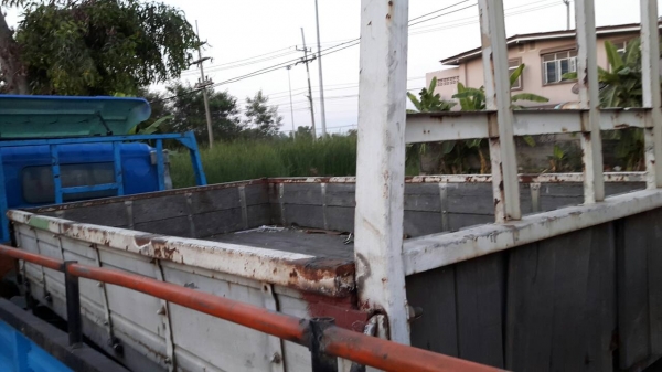 ขายกะบะ4ล้อกลางตามสภาพยกใส่ใช้ได้เลยครับ ขายกะบะ4ล้อกลางตามสภาพยกใส่ใช้ได้เลยครับ