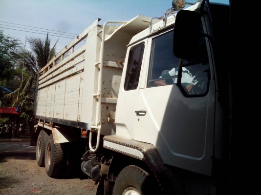 ขายรถสิบล้อดั้ม