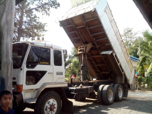 ขายรถสิบล้อดั้ม